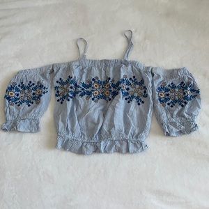 AMERICAN EAGLE off the shoulder floral top !!